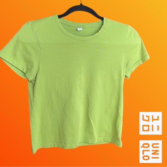 Uniqlo Tops - Uniqlo Green Fitted Short Sleeve T-Shirt